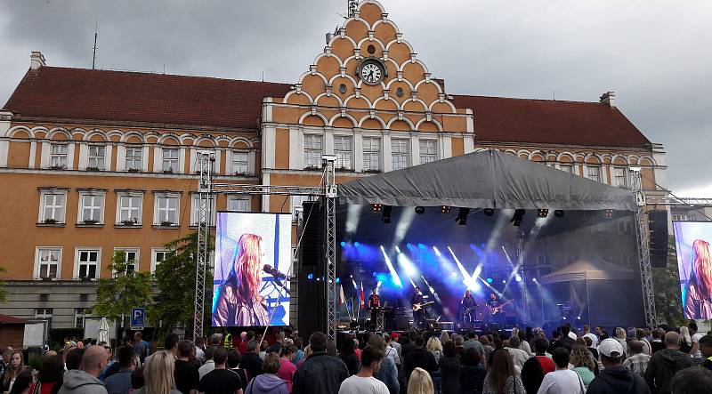 V Českém Těšíně se o víkendu konaly oslavy Svátku tří bratří. Pestrému programu dominovala hudební vystoupení.