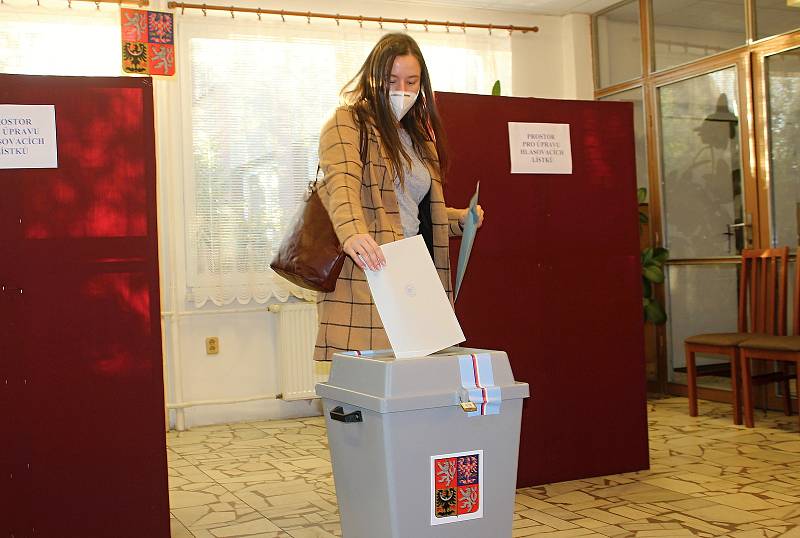 Sněmovní volby v Chotěbuzi na Karvinsku, 8. října 2021.