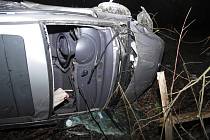 Nehoda osobního automobilu a kamionu v Dětmarovicích.