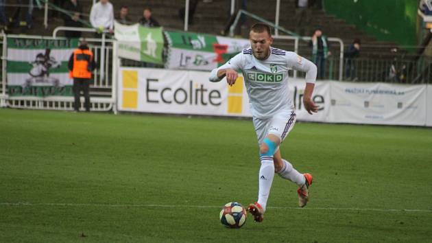 Karvinští fotbalisté (na snímku Martin Šindelář) se chystají na Liberec.