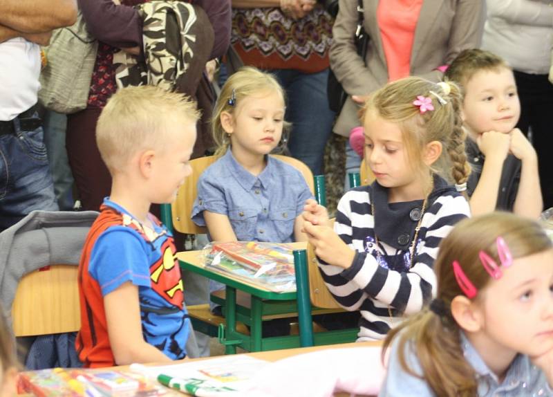 Zahájení školního roku v karvinské ZŠ Majakovského. 