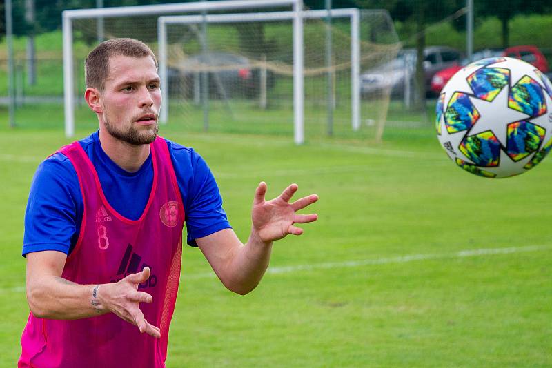 Fotbalový klub Sokol Věřňovice se těší zájmu diváků.