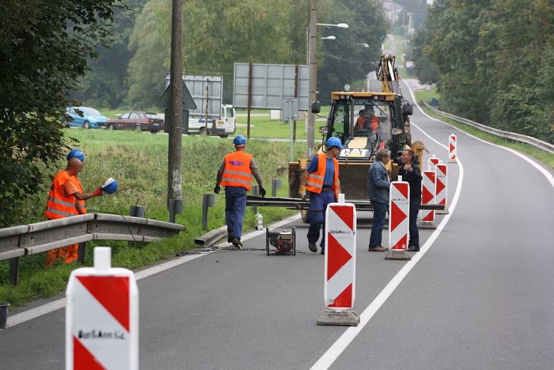 Zahájení stavby chodníku mezi Havířovem a Těrlickem. 