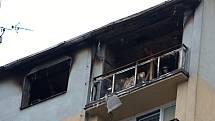 Do domu, ve kterém ve středu 30. listopadu hořelo v nejvyšším patře, se během čtvrtka vrátili poslední nájemníci. Jen nejvyšší 12. patro je zatím neobyvatelné.