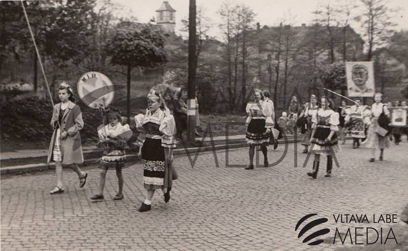 1. mák v Karviné-Dolech v roce 1951.