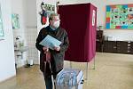 Volby na nejstarším havířovském sídlišti na Šumbarku, kde jsou v ZŠ Školní okrsky č. 57 a 58.