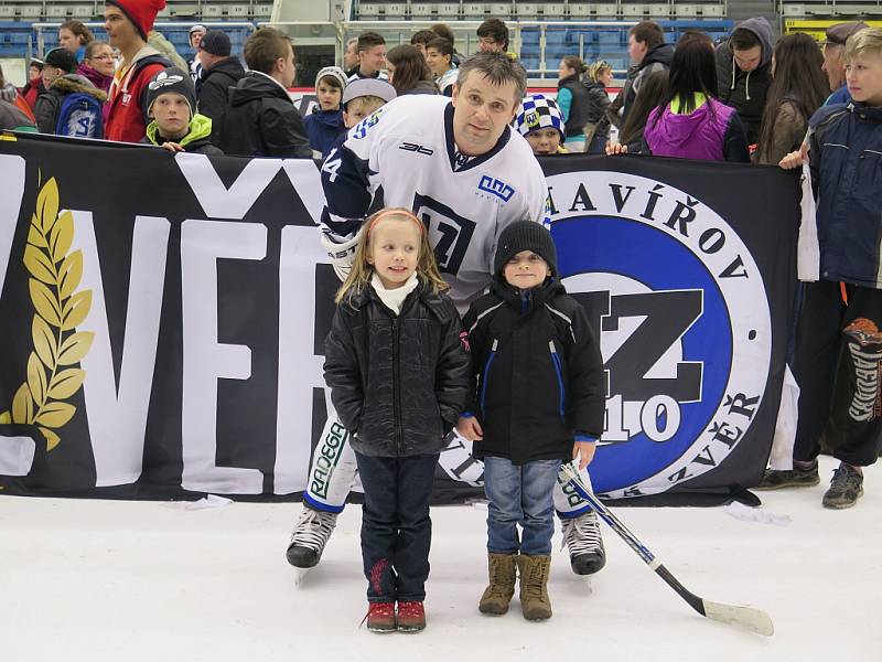 Loučení hokejistů AZ Havířov a jejich fanoušků se závěrem úspěšné sezony 2014/2015.