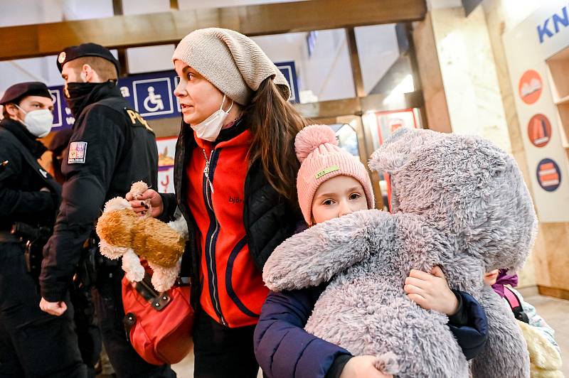 Do Bohumína dorazil v sobotu 26. února 2022 humanitární vlak vypravený ČD pro uprchlíky z Ukrajiny. Vlakem dorazilo 13 žen a dětí. Dále pak pokračovaly do Brna a Prahy.