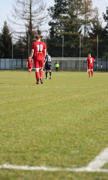 Derby. Dětmarovice (v modrém) si doma poradily s Orlovou.