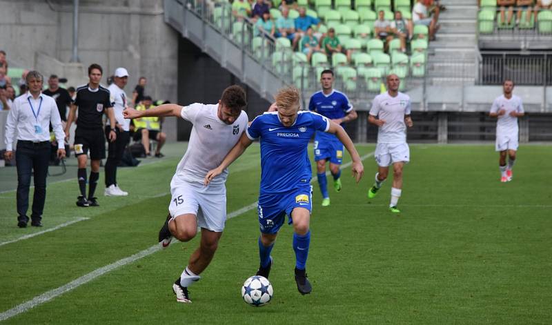 Fotbalisty Karviné (v bílém) zradila proti Liberci koncovka. Opět.