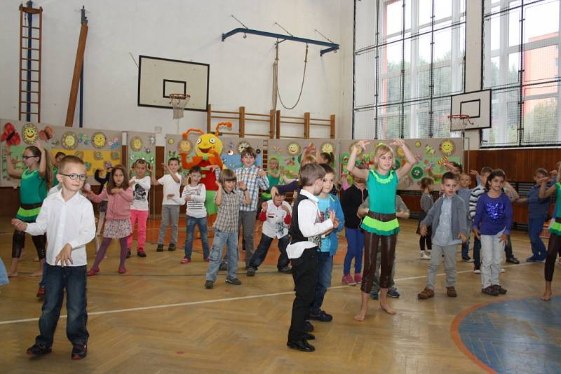 Slavnostní zahájení školního roku a vítání prvňáčků v havířovské ZŠ F. Hrubína. 