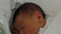 Theo Kuzey Herman se narodil 1. června paní Markétě Hermanové z Karviné. Po porodu miminko vážilo 3490 g a měřilo 52 cm.