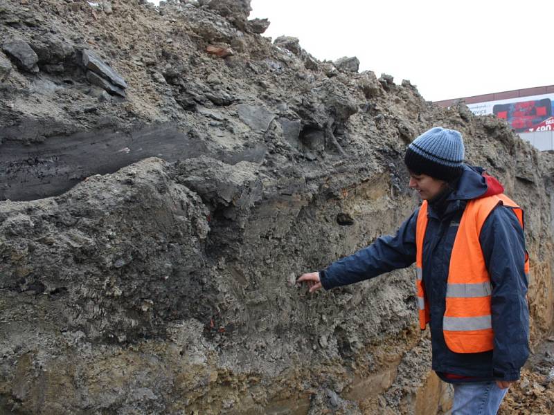 Archeologický průzkum při stavbě náměstí v Orlové. 