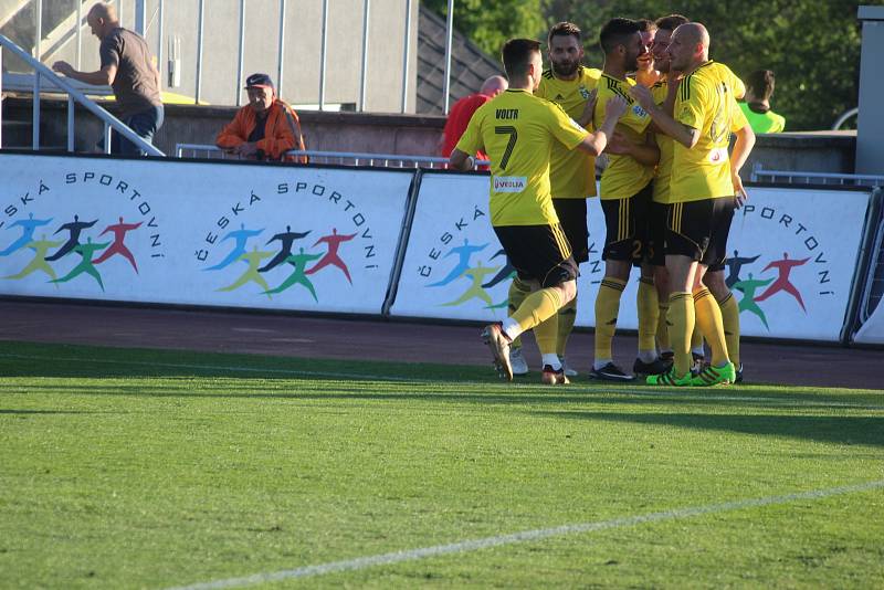 Jablonec (v zeleném) - Karviná 2:1.