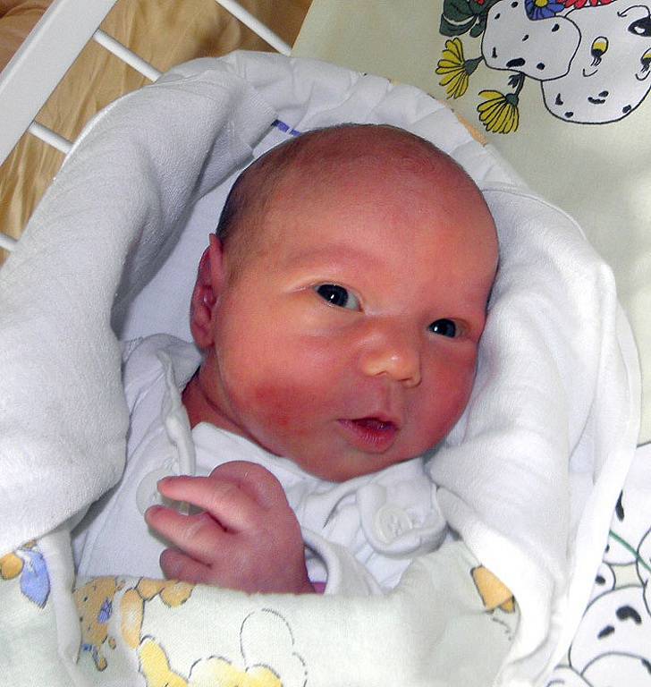 Anežka Kumorková se narodila 22. května mamince Marii Kumorkové z Rychvaldu. Po narození holčička vážila 3030 g a měřila 49 cm.