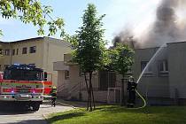 Požár střechy prodejny v Bohumíně. 