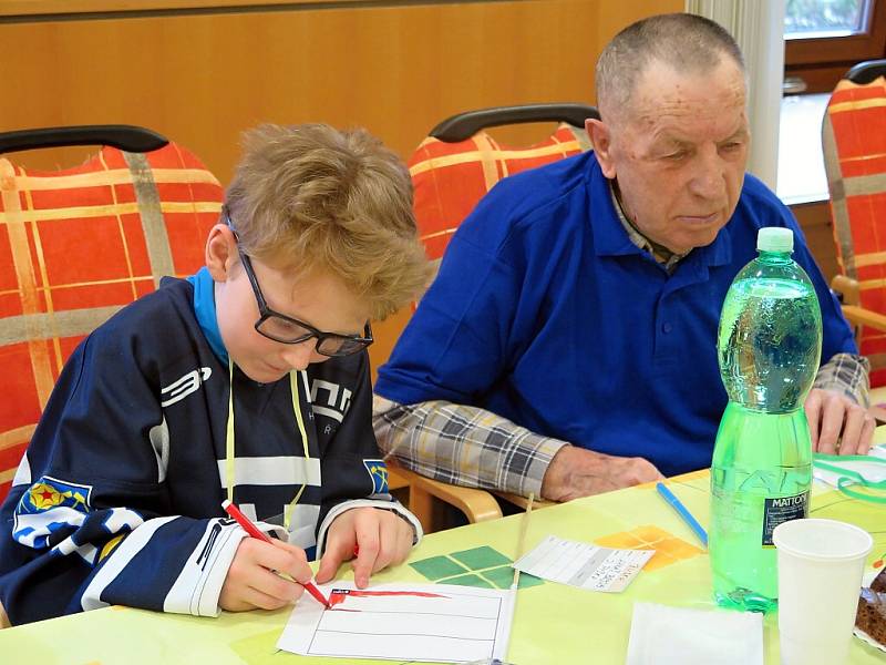 Hokejisté U9 z klubu AZ Havířov se společně se seniory z Heliosu účastnili mezigenerační olympiády. 