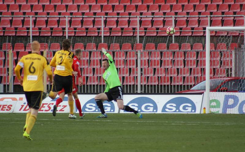 Karvinští fotbalisté uhráli v Brně remízu.