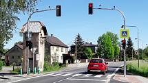 V Karvinské části Louky je instalován nový semafor, který zastaví auta jedoucí rychleji než 50 km v hodině.