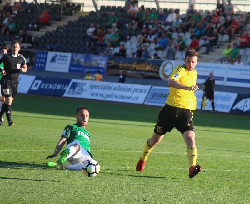 Jablonec (v zeleném) - Karviná 2:1.