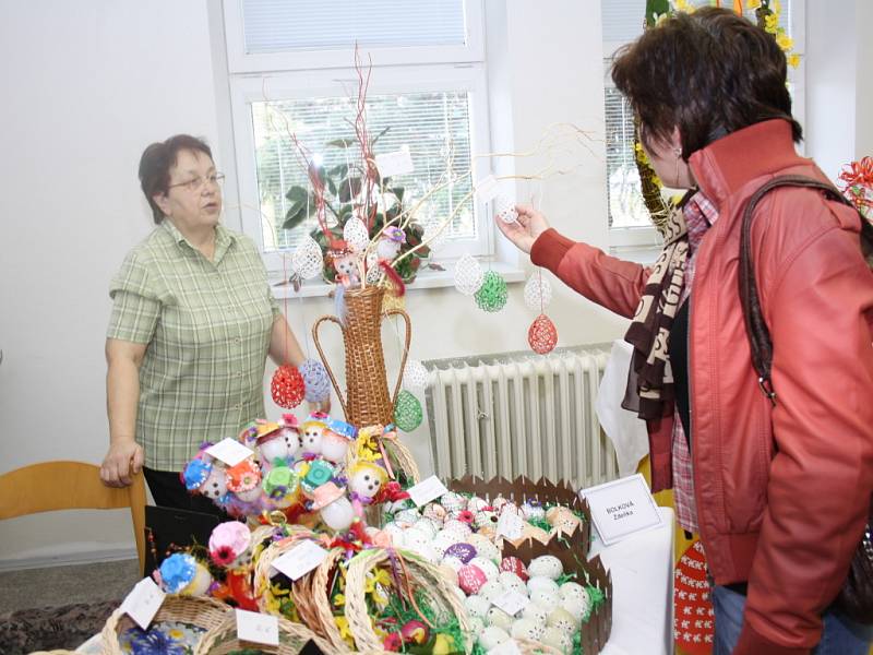 Velikonoční výstava v orlovském domě kultury. 