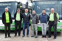 Celkem devatenáct řidičů autobusů, kteří v práci ujeli více jak milion kilometrů bez nehod, ocenilo vedení společnosti 3ČSAD.