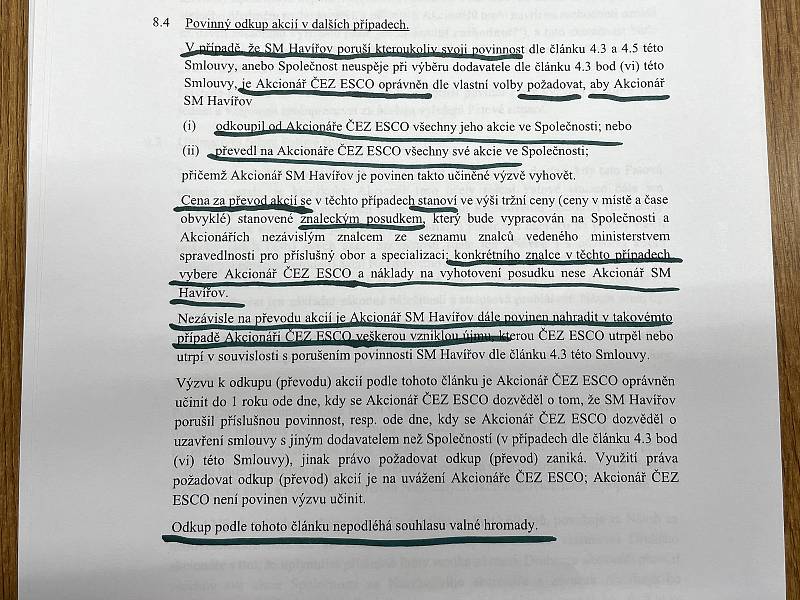 Redakce Deníku má smlouvu Havířova s ČEZ ESCO k dispozici. Na některá ustanovení upozornili na zasedání zastupitelstva jak občané Havířova, tak i opozice.