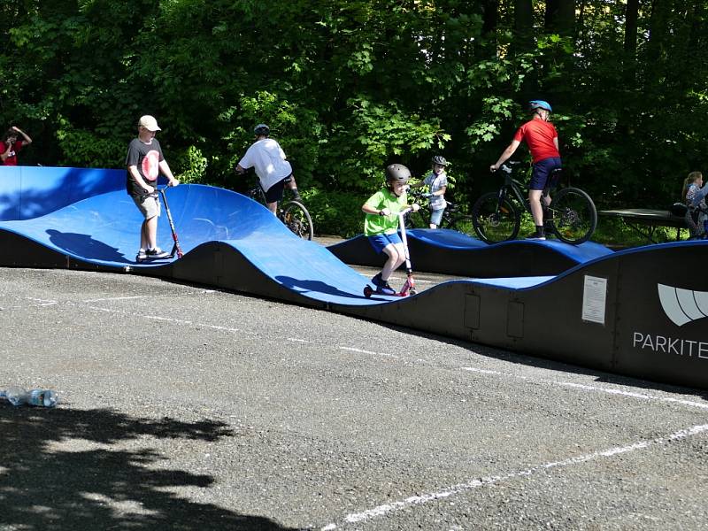 V Havířově bylo 1. června otevřeno pumptrackové hřiště.