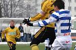 Karviná (žluté dresy) podlehla Znojmu 1:3.