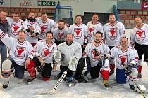 Staří Bejci opanovali druhý ročník karvinské Amatérské hokejové ligy.