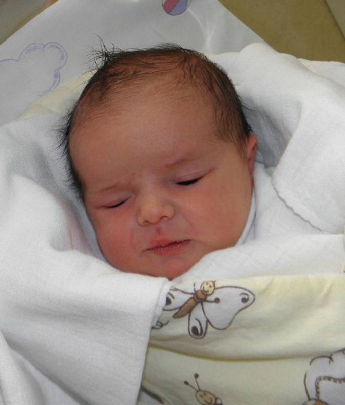 Magdalenka se narodila 21. února paní Veronice Heczkové z Horních Tošanovic. Po porodu miminko vážilo 3890 g a měřilo 53 cm.