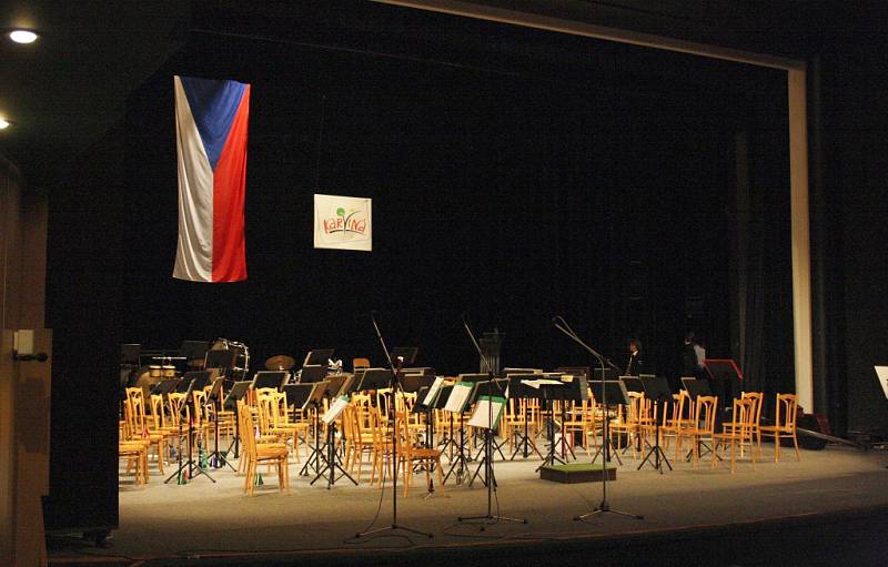 Karvinský Dechový orchestr Májovák odehrál 1. ledna svůj tradiční Novoroční koncert. 