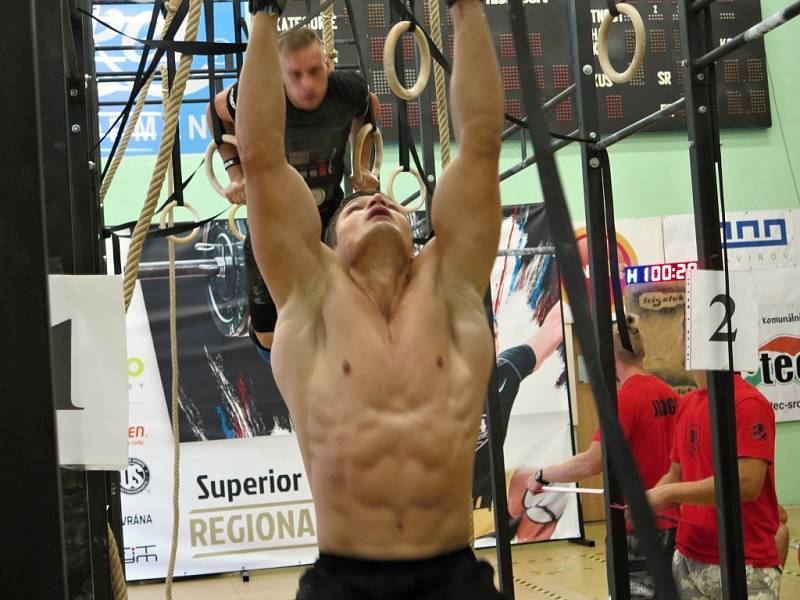 Crossfitový závod Superior 14 Regionals se konal ve vzpěračské hale Milana Romana v Havířově.