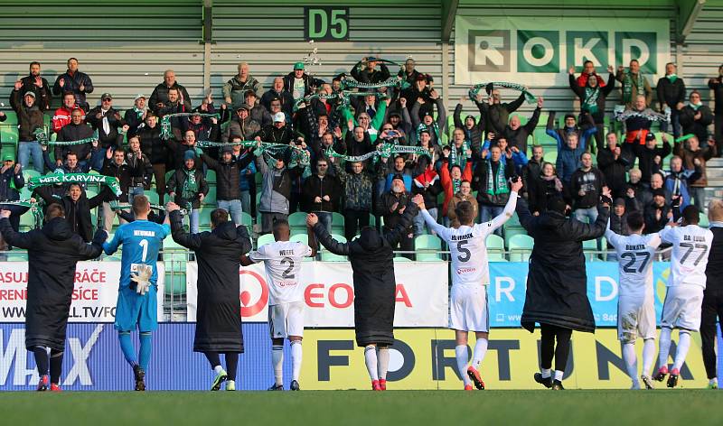 Karviná (v bílém) - Příbram 2:0.