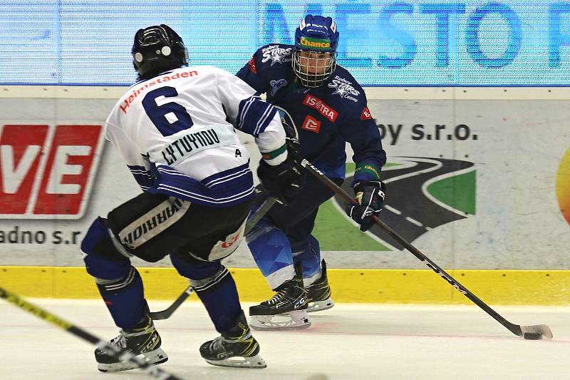 Hokejisté Havířova (v bílém) padli na ledě Kladna 1:5.