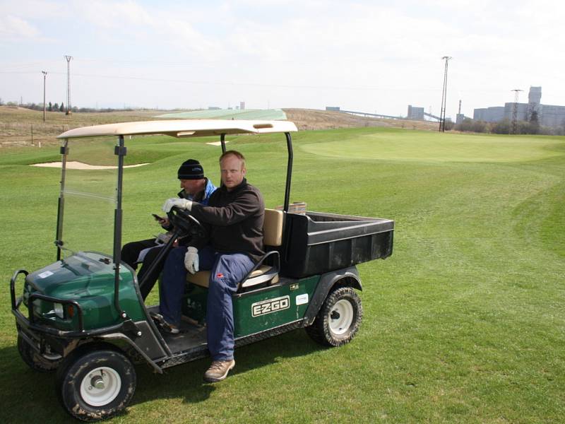 Golfové hřiště na zrekultivovaném území v Karviné-Lipinách. 