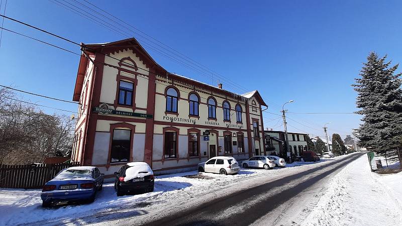 Hornická obec Stonava před 30 lety doslova vstala z popela. Dnes má necelých 2000 obyvatel a velmi dobrou infrastrukturu. Dělnický dům.