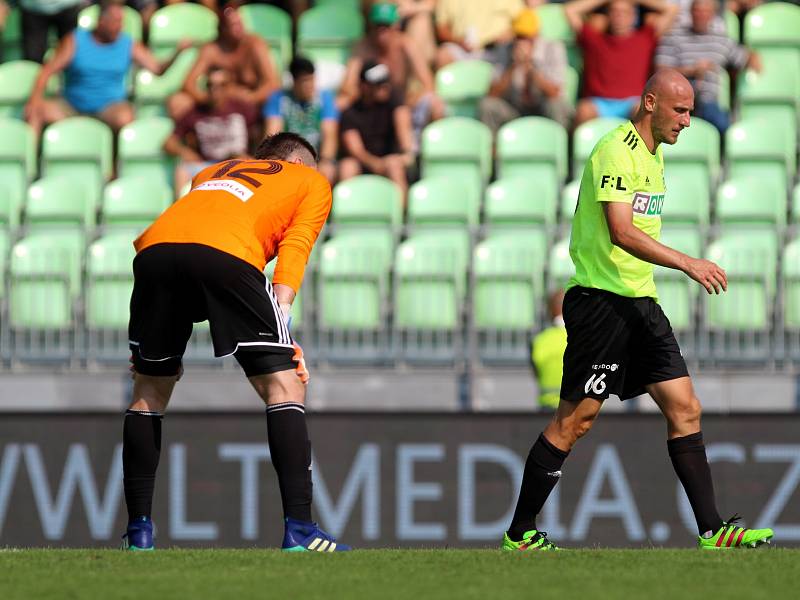 Smutek v Karviné. Domácí předvedli dobrý výkon, ale hrubky v defenzivě je položily.