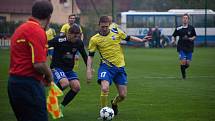 Fotbalisté Bohumína (ve žlutém) porazili Šumperk 2:1.