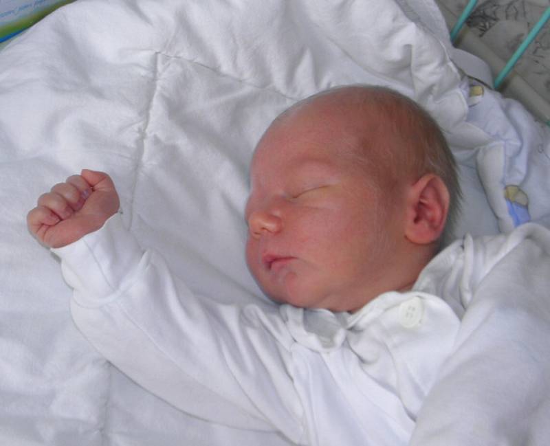 Samuel Klaput se narodil 8. srpna mamince Simoně Klaputové z Karviné. Po narození chlapeček vážil 3910 g a měřil 50 cm.