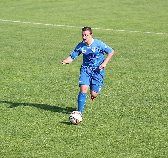 Havířovský dorost (v modrém) porazil Vsetín 6:0.