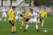 Zápas dubnového 16. kola fotbalové divize F Dětmarovice - MFK Karviná B 1:4.
