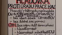 Absolutní hladovku bez jídla a pití začal ve středu držet Karel Barnišin z Havířova. Tomu se nelíbí údajná liknavost úředníků z českého i německého úřadu práce a jejich neschopnost spolupracovat. Kvůli tomu má být muž už několik měsíců zcela bez příjmu a 