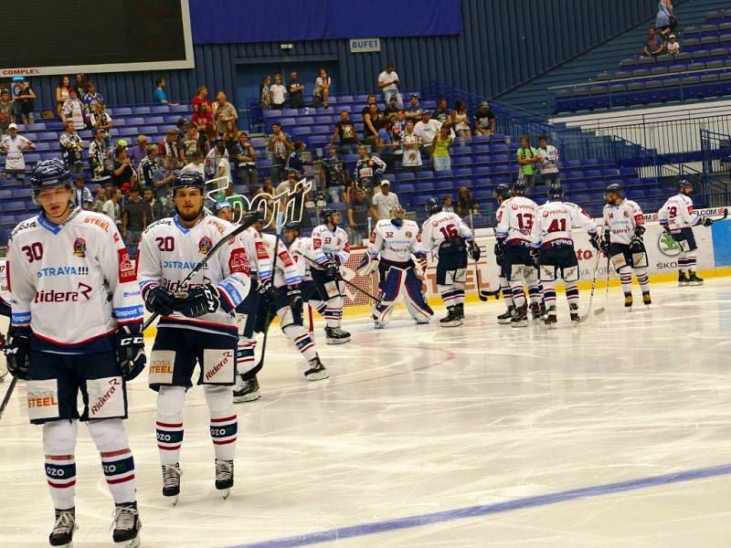 Přípravné utkání HC Vítkovice Ridera - AZ Havířov. 