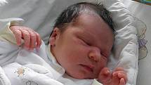 Mamince Ivetě Čopákové z Orlové se 4. června narodil syn Kristiánek. Po porodu dítě vážilo 3260 g a měřilo 48 cm.