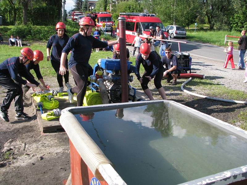 Soutěž mladých dobrovolných hasičů v Havířově. 