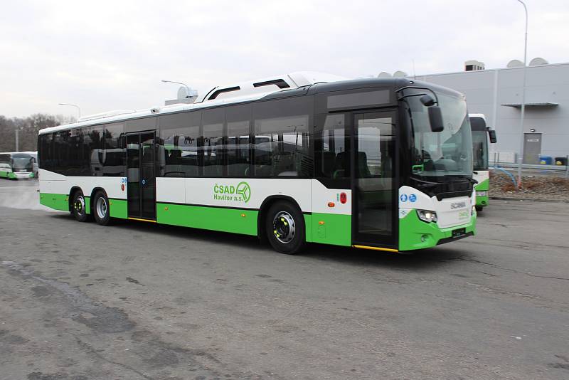 Nové nízkopodlažní autobusy s pohonem na zemní plyn pro městské a příměstské linky v Havířově. 15 metrů dlouhý třínápravový autobus Scania.