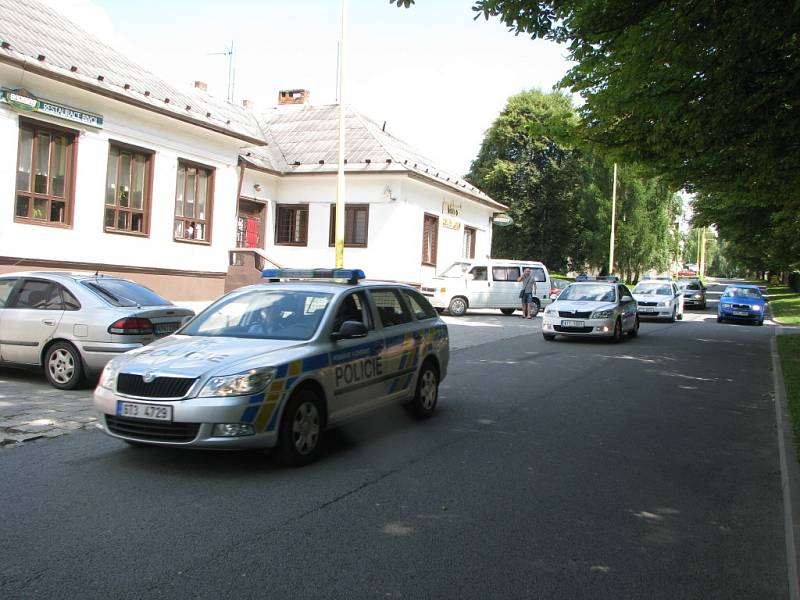 Zvýšený policejní dohled ve starém Šumbarku. 