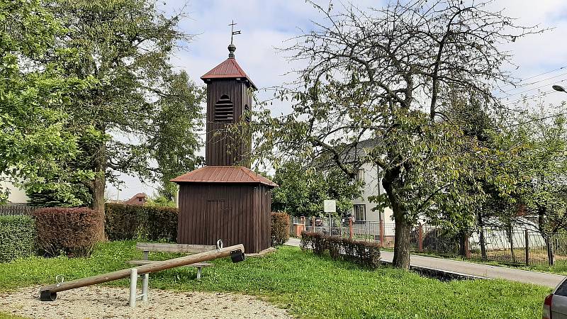 Dolní Datyně, historická zvonička.