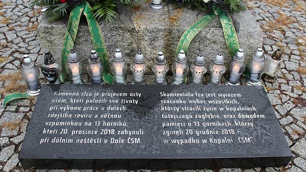 Ve Stonavě se v pondělí konal v komorním duchu vzpomínkový akt za 13 obětí výbuchu metanu v dole ČSM v roce 2018.